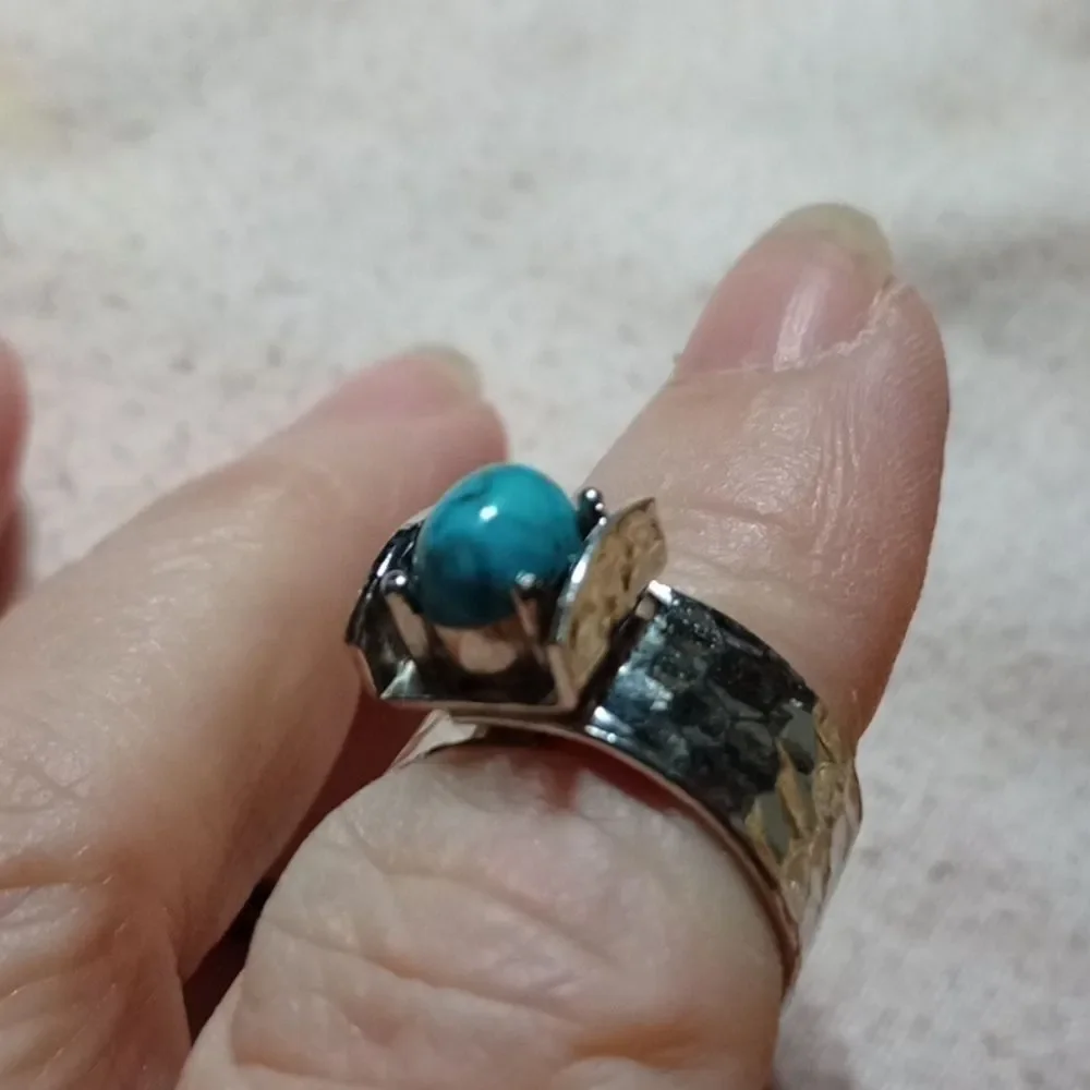 3 turquoise costume rings (R003)
